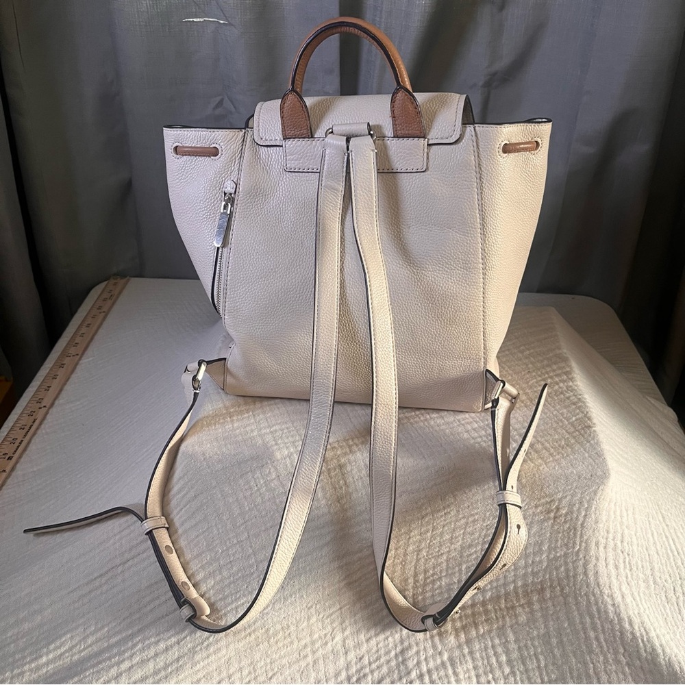 Kate Spade New York Medium Pebbled Leather Backpack Flap Cinch Gold Hardware - Picture 9 of 16